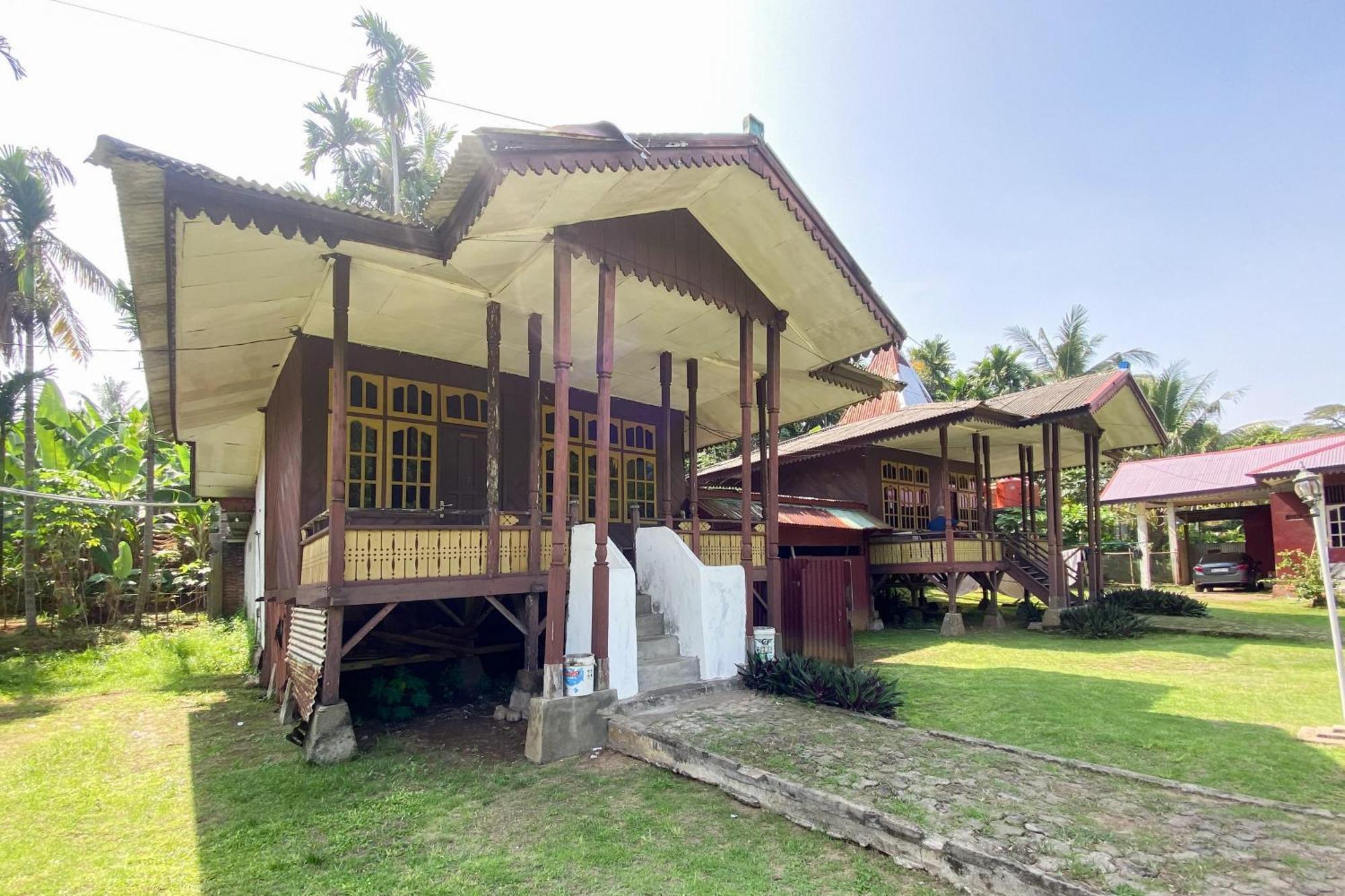 Hotel Pantai Panjang Bengkulu Redpartner Екстер'єр фото