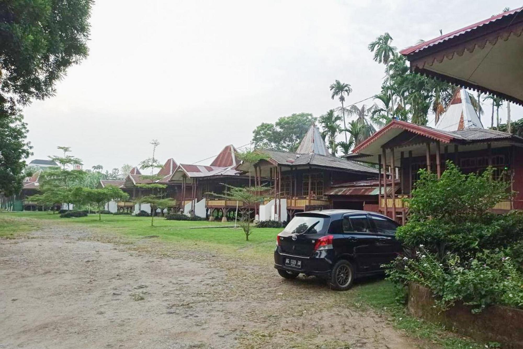 Hotel Pantai Panjang Bengkulu Redpartner Екстер'єр фото